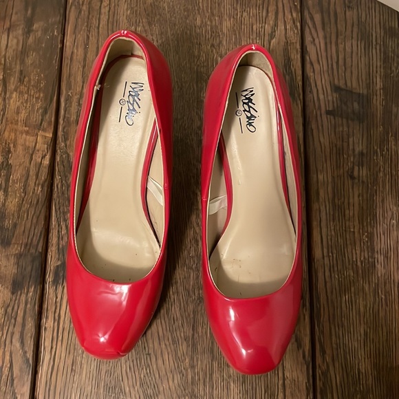 Mossimo red heels, size 9. Heels are 3 1/2". - Picture 7 of 7